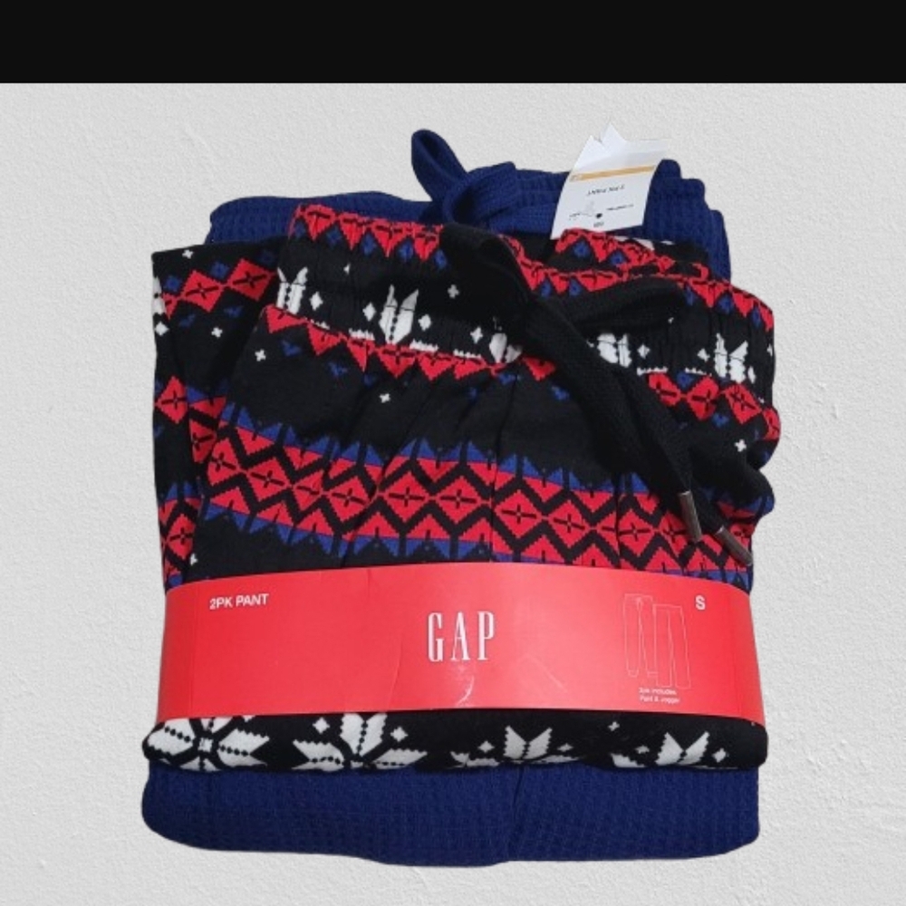 GAP Red and Black Patterned Pants